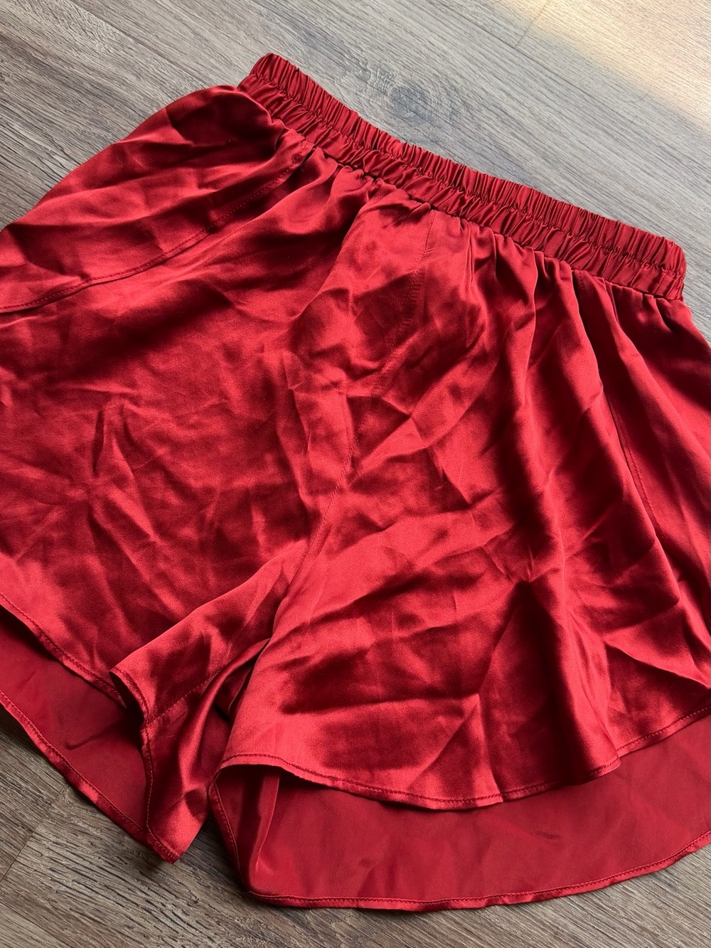 Silksilky 100% Silk Red Lounge Shorts Women's Size Small - Picture 3 of 7